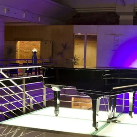 Hotel Vip Executive Entrecampos & Conference 4*