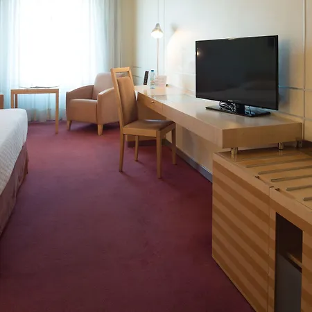 Szálloda Vip Executive Entrecampos & Conference