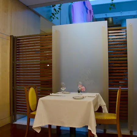 Hotel Vip Executive Entrecampos & Conference 4*