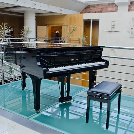 Szálloda Vip Executive Entrecampos & Conference