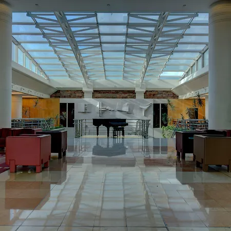 Vip Executive Entrecampos & Conference Hotel 4*
