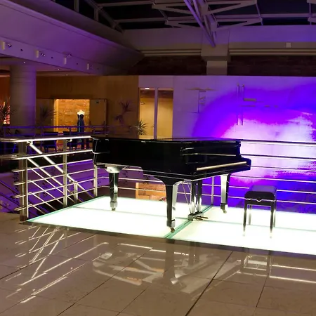 Szálloda Vip Executive Entrecampos & Conference 4*