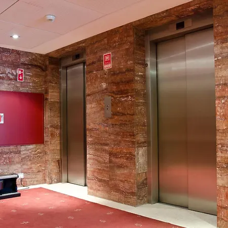 Szálloda Vip Executive Entrecampos & Conference