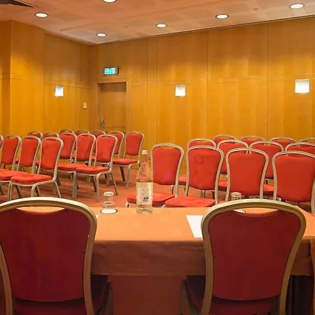 Vip Executive Entrecampos & Conference Hotel 4*