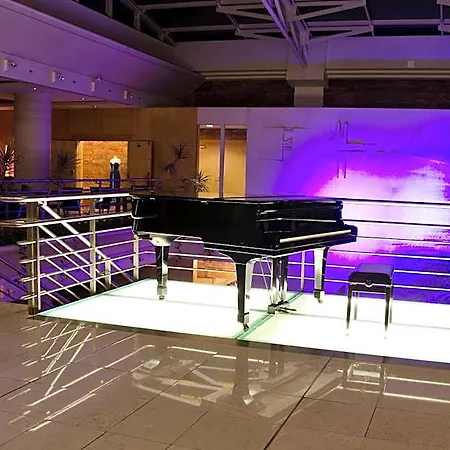 Vip Executive Entrecampos & Conference Hotel 4*