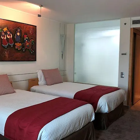 Vip Executive Entrecampos & Conference ホテル 4*
