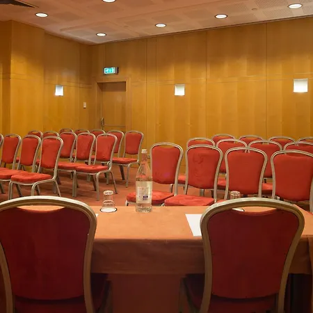 Szálloda Vip Executive Entrecampos & Conference