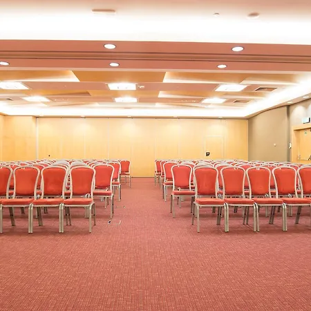 Vip Executive Entrecampos & Conference Hotel 4*
