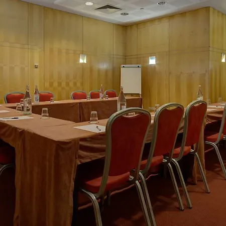 호텔 Vip Executive Entrecampos & Conference