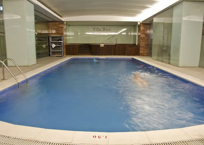 Готель Vip Executive Entrecampos & Conference 4*