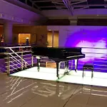 Hotel Vip Executive Entrecampos & Conference 4*